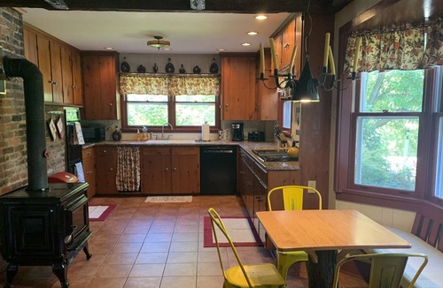 Bristol Hills House | Hunters Hill Retreat! 5 Bedrooms, 2 baths, 4 minutes to Bristol Mountain!