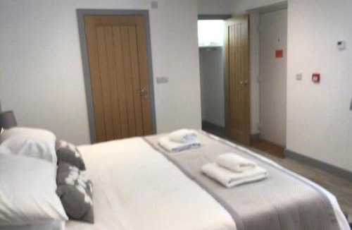 Newton Tracey Hotel | Hunters Lodge