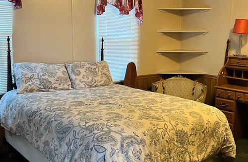 Dawn House | Hunters Paradise 2.