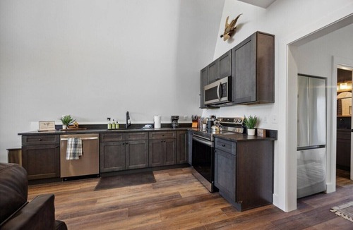 Chattanooga Valley Cabin | Hunters Ridge | Rustic Design w/Mtn Views+Hot tub