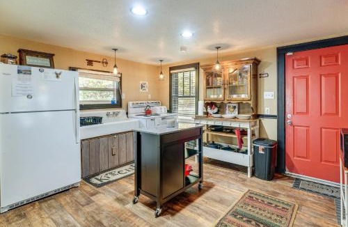 Glover House | Hunters Welcome! Creekside Missouri Ozarks Cabin