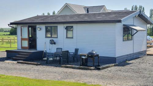 Faringdon Ski Chalet | Huntersfield Chalet