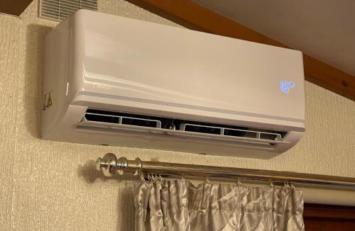 Faringdon Ski Chalet | Huntersfield Chalet