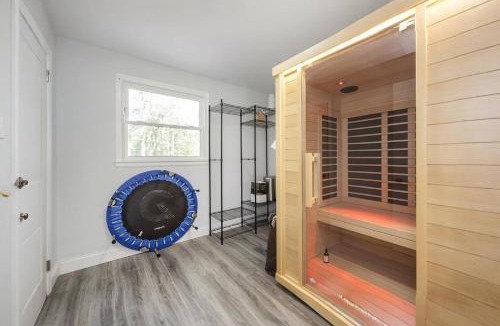 Huntersville House | Huntersville Comfy Oasis