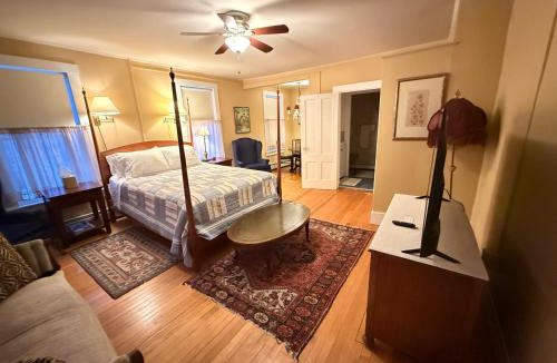 Rochester Apartment | Huntington House