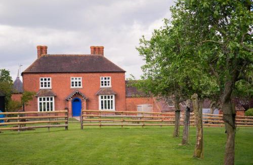 Broadwas House | Huntlands Farm Bed & Breakfast
