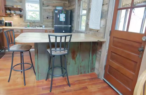 Stony Creek Cabin | Huntress Cabin at GreenMan Farm