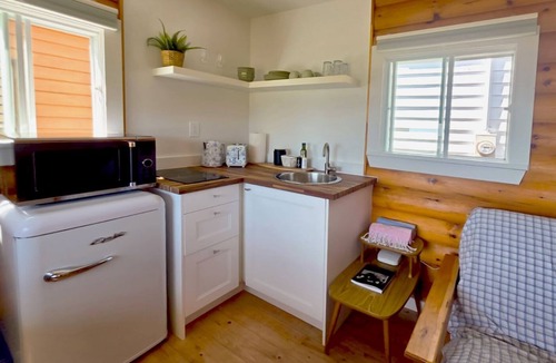 Hunts Point Cabin | Hunts Point 1-BR Coastal Retreat - Cottage # 7