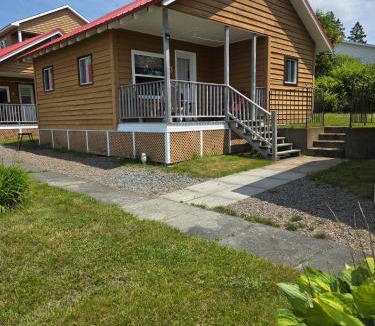 Hunts Point House | Hunts Point 2-BR Coastal Retreat - Cottage # 3