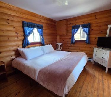 Hunts Point House | Hunts Point 2-Bed Coastal Retreat - Cottage # 9