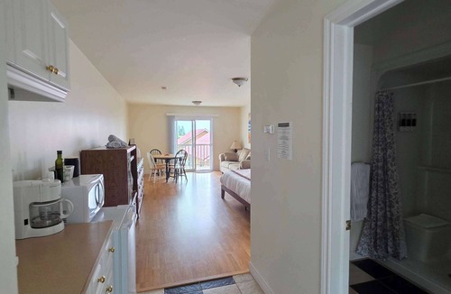 Hunts Point Apartment | Hunts Point Beachside Suite #11