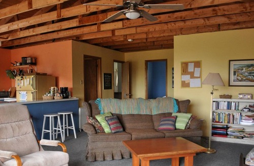 Hunts Point Cottage | Hunts Point Cabana: Ocean views, plenty of sandy beaches, golf & surf