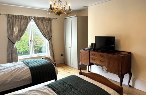 Worth Bed & Breakfast | Huntsland House