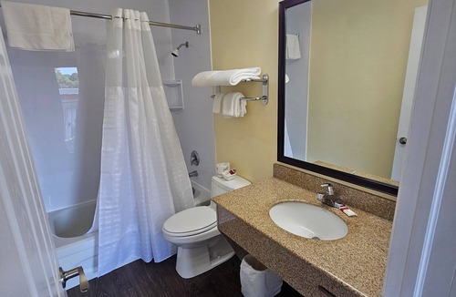 Huntsville Hotel | Huntsville Inn