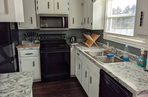 Huntsville House | Huntsville's Commorancy