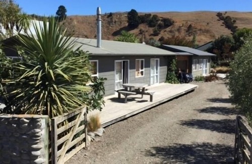 Hurunui Mouth House | Hurunui River Lodge - tranquil coastal setting
