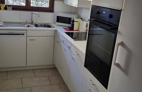Klosters-Serneus Apartment | Hus Radaz EG 2½-Zimmerwohnung by Interhome