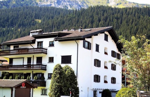 Klosters-Serneus Apartment | Hus Radaz EG 2½-Zimmerwohnung by Interhome