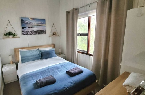 Huskisson Hostel | Husky Hangout - Close to everything - Pet Friendly