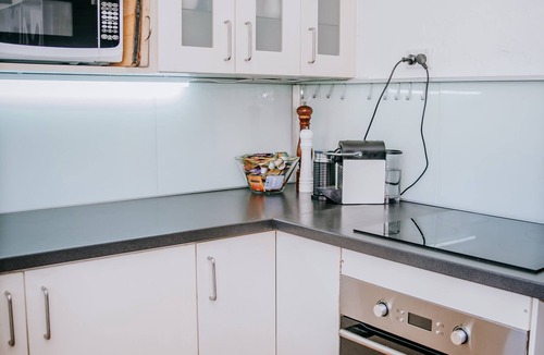 Huskisson Cottage | Husky Waters overlooking the moored yachts.