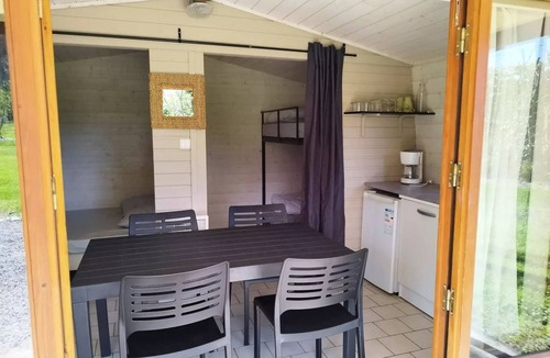 Vendoire Cabin | HUTTE (without sanitary facilities) sleeps 4