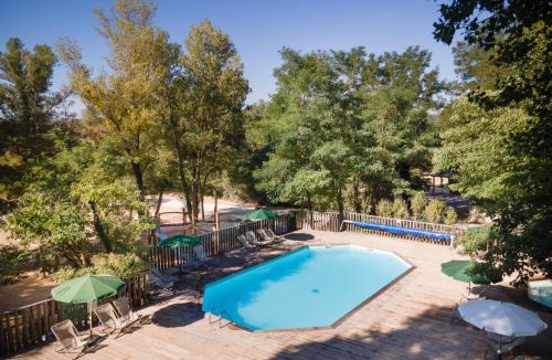 Saint-Julien-de-Peyrolas Other | Huttopia Le Moulin