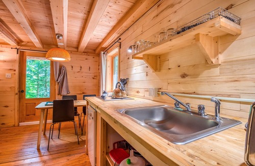 Conway Cabin | Huttopia White Mountains