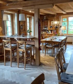 Menziken Hotel | Huus74