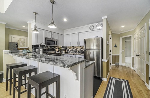 Manistee Condo | HV Marina Condo with Boat Slip