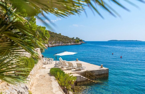 Hvar House | Hvar's Incredible Villa with Private Beach and Pool