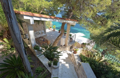 Hvar House | Hvar's Incredible Villa with Private Beach and Pool
