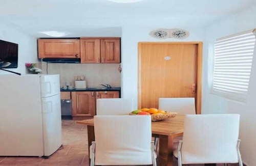 Vrboska Apartment | Hvar spa & apartment-2 Bedroom-Terrace/Sea View 4