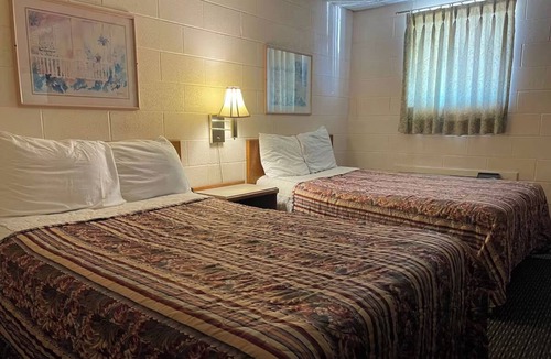 Bartlesville Hotel | Hwy 75 Adventure Stopover | Museums & Osage Hills State Park | Free Parking