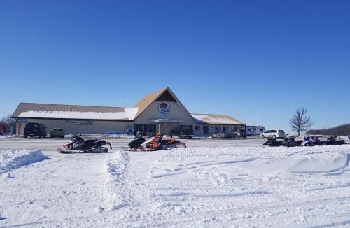 Oak Point Hotel | HWY6HOTEL