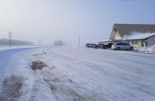 Oak Point Hotel | HWY6HOTEL