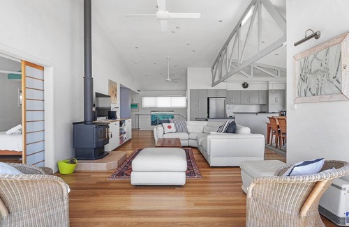 Hyams Beach House | Hyams Reflections, Hyams Beach