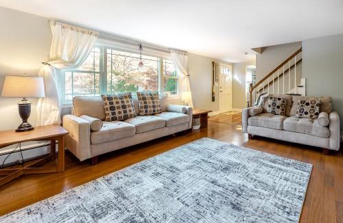 Hyannis House | Hyannis Port Cottage