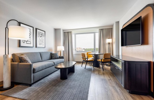 Rosemont Hotel | Hyatt Centric Chicago O'Hare