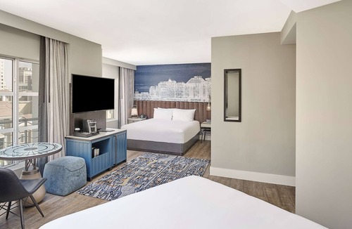 Waterfront Hotel | Hyatt Centric The Pike Long Beach