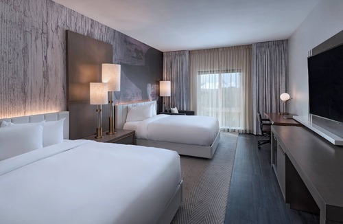 The Woodlands Hotel | Hyatt Centric The Woodlands