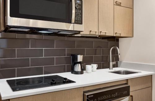 Bryan Hotel | Hyatt House Bryan/College Station