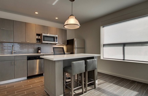 Oak Brook Hotel | Hyatt House Chicago Oak Brook