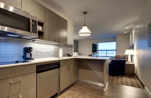 Oak Brook Hotel | Hyatt House Chicago Oak Brook