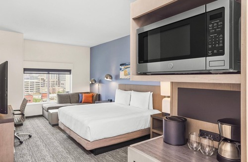 Texas Medical Center Hotel | Hyatt House Houston Medical Center