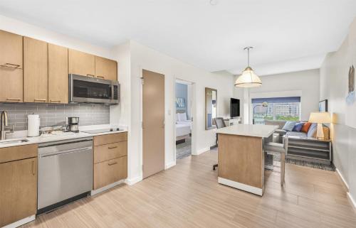 Texas Medical Center Hotel | Hyatt House Houston Medical Center