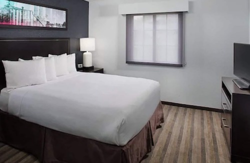 El Segundo Hotel | Hyatt House LAX/Manhattan Beach