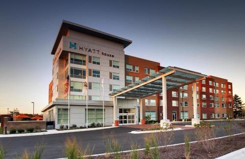 Oak Brook Hotel | Hyatt House Oak Brook