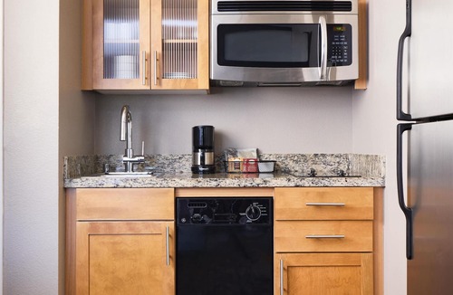 Lake Hills Hotel | Hyatt House Seattle/Bellevue