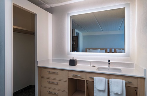 Gateway Hotel | Hyatt Place Austin The Domain Area