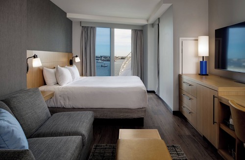 Seaport District Hotel | Hyatt Place Boston/Seaport District